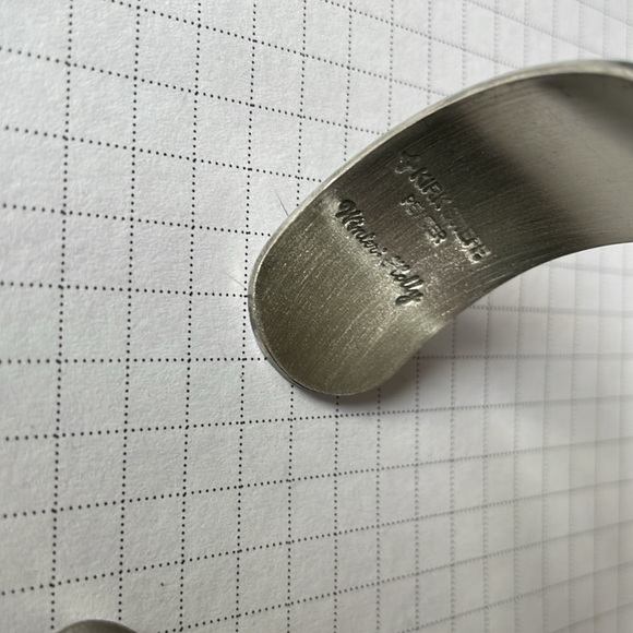 Vintage Kirk Stieff Winter Holly Pewter Cuff Bracelet. - Picture 3 of 10